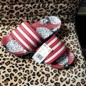 ADIDAS Adilette slides 🍍